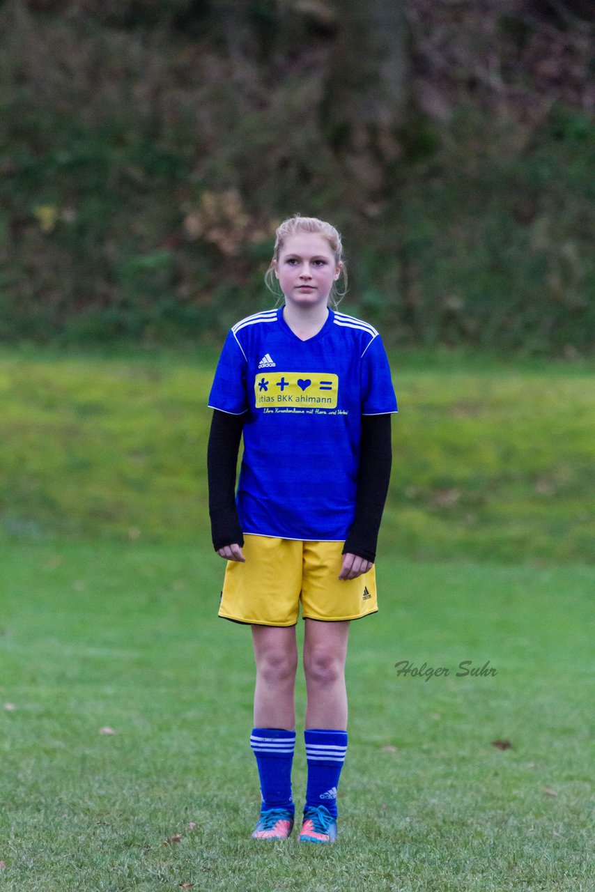 Bild 188 - B-Juniorinnen TSV Gnutz o.W. - SV Henstedt Ulzburg II : Ergebnis: ca. 5:0